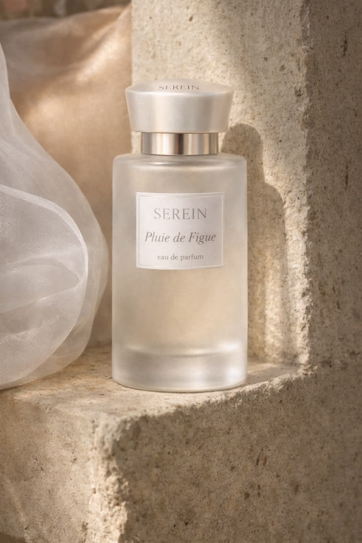 Serene Pearl Luxury Fragrance Bottle